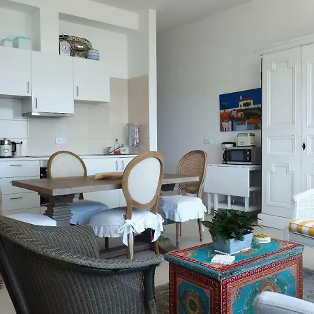 La Dolce Lagoa (Azores)